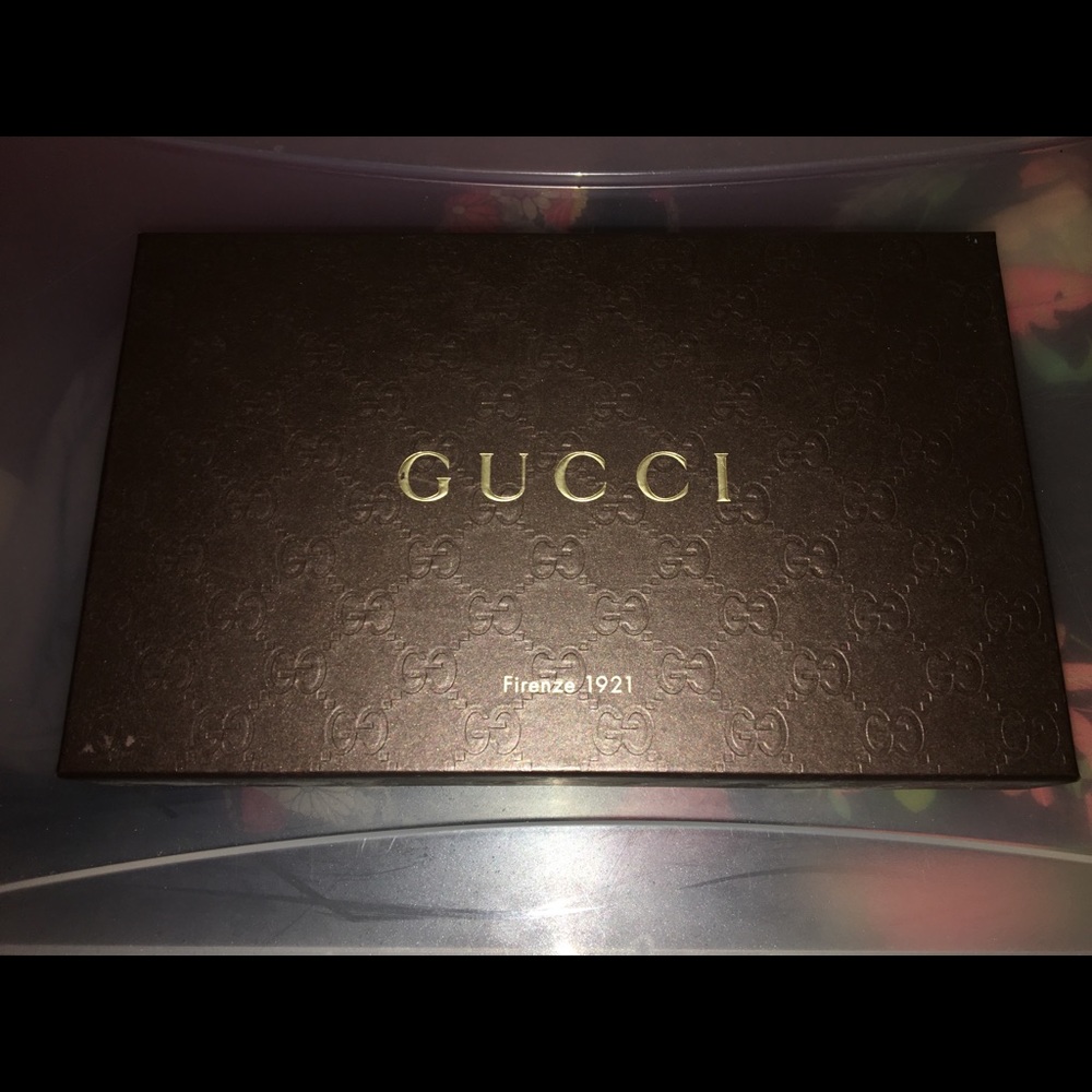 GUCCI BOX MEDIUM SIZE ✨▪️  10” X 6”